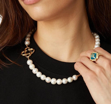 "Medium Pearl Logo Necklace" APF25JW085 01 CASABLANCA 