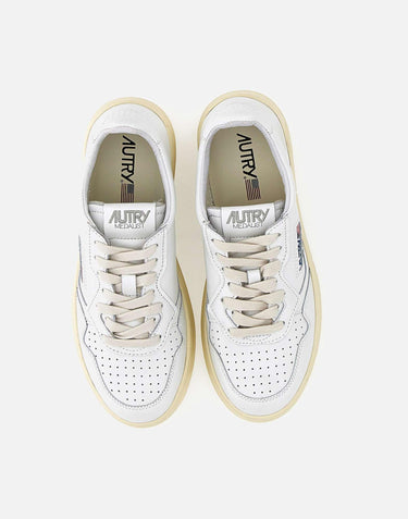 Sneakers "Medialist Low" in pelle AULW LL15 AUTRY 