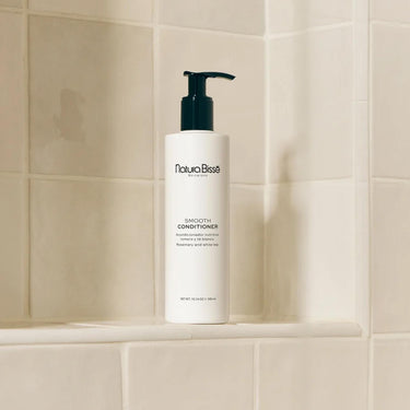 Balsamo per capelli "Smooth Conditioner Rosemary and white tea" 300ml 32G302 300ML NATURA BISSE' 