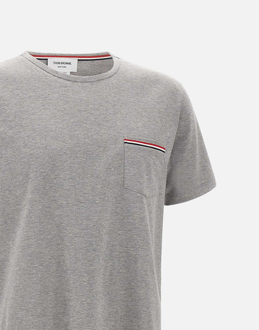 "Pocket Tee" MJS010A 01454055 THOM BROWNE 