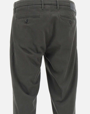 Pantaloni "Mucha chinos" P249JM 24175402 RE-HASH 