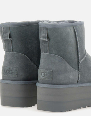 Stivali "Classic Platform" in camoscio 1134991 RNS UGG 