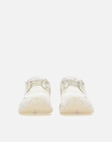 Sneakers "Cloud 6" 3MF10071200 WHITE ON 