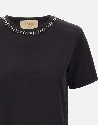 T-shirt con decorazione di cristalli RIJDK001 0001 KAOS 