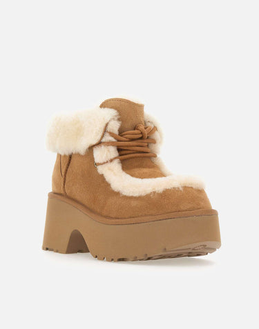 Stivali "Classic Esmee Lace Up" 1171532 CHE UGG 