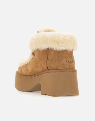 Stivali "Classic Esmee Lace Up" 1171532 CHE UGG 