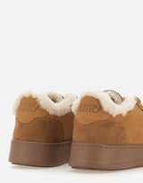 Sneakers "Medalist Low" in camoscio AULW NX03 AUTRY 