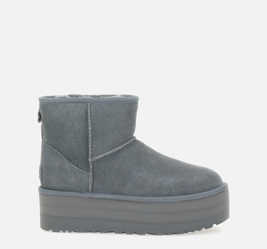 Stivali "Classic Platform" in camoscio 1134991 RNS UGG 