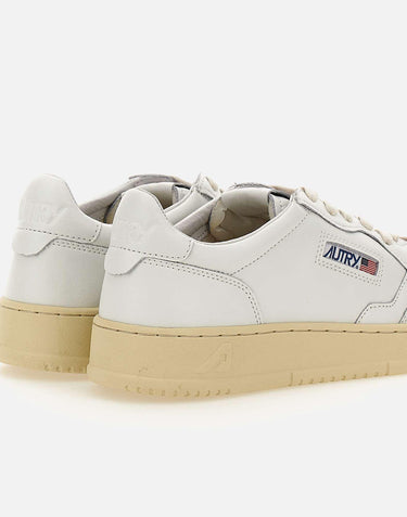 Sneakers "Medialist Low" in pelle AULM LL15 AUTRY 