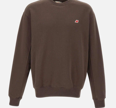 "Made in USA Core Crewneck Sweatshirt" MT43541RHE EARTH NEW BALANCE 