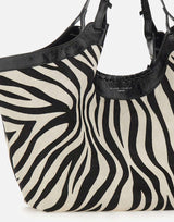 Borsa a spalla  "Dua-The Shape of you" BS12510 CAVINTZEBRABIANCONERO GIANNI CHIARINI 