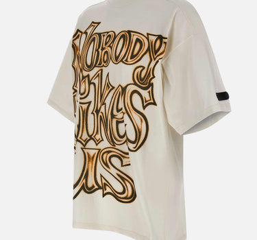 T-shirt "The Boy Nobody Like Us" DFM54029TJ110 ITALY PDF 