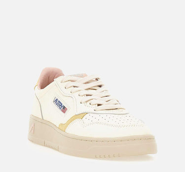 Sneakers "Medalist Low" AULW NE14 AUTRY 