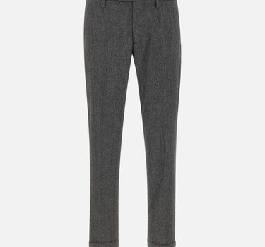 Pantaloni "Mucha10" P24910LN 7F250F002 RE-HASH 