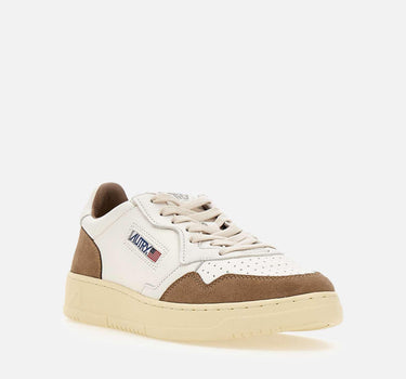 Sneakers "Medalist Low" in pelle con dettagli in camoscio AULM GS43 AUTRY 